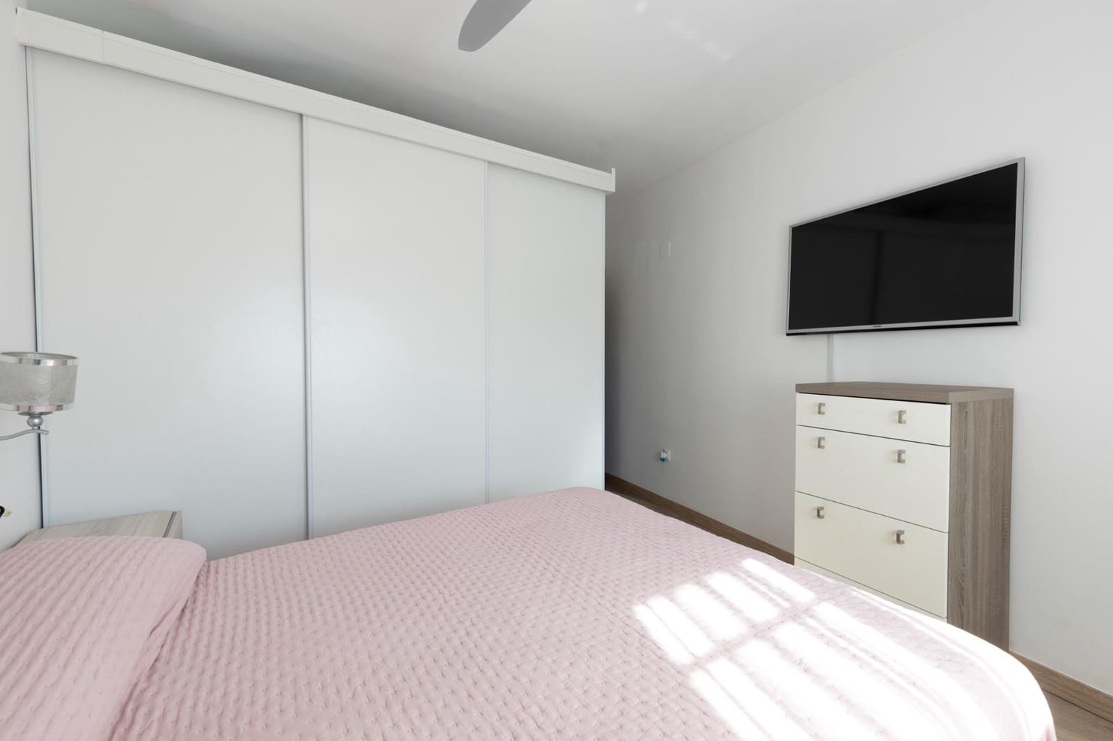 2 bedroom Apartment for sale in Las Gabias with garage - € 161,900 (Ref: 10014048)