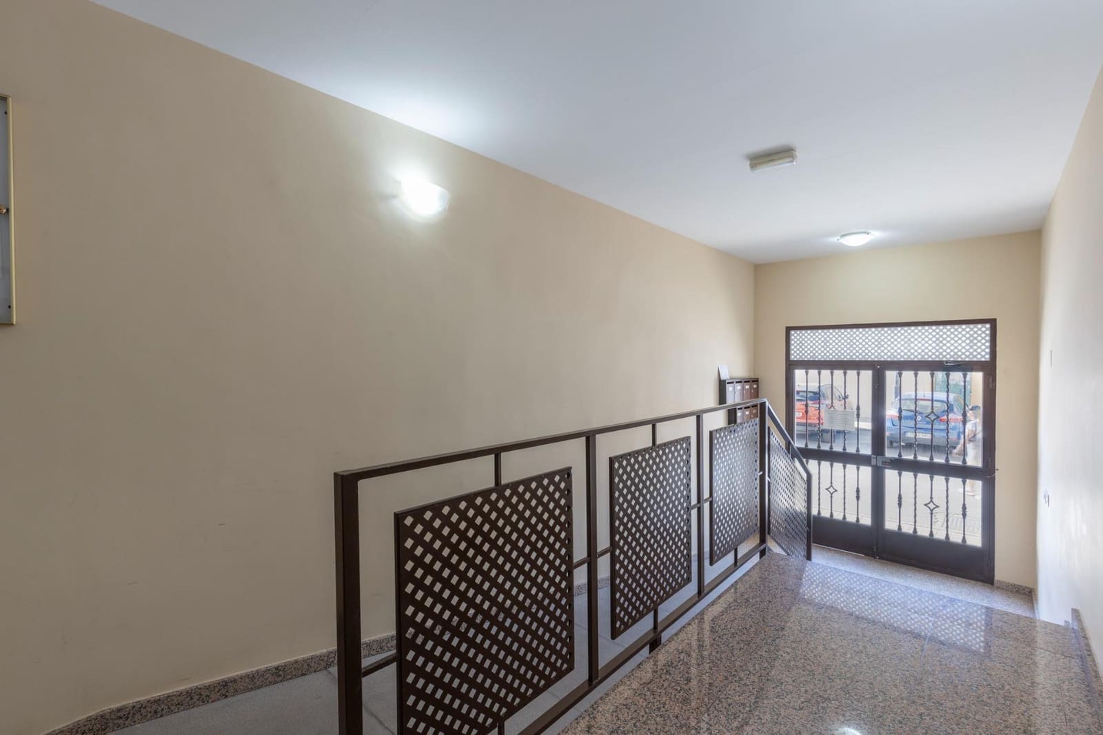2 bedroom Apartment for sale in Las Gabias with garage - € 161,900 (Ref: 10014048)