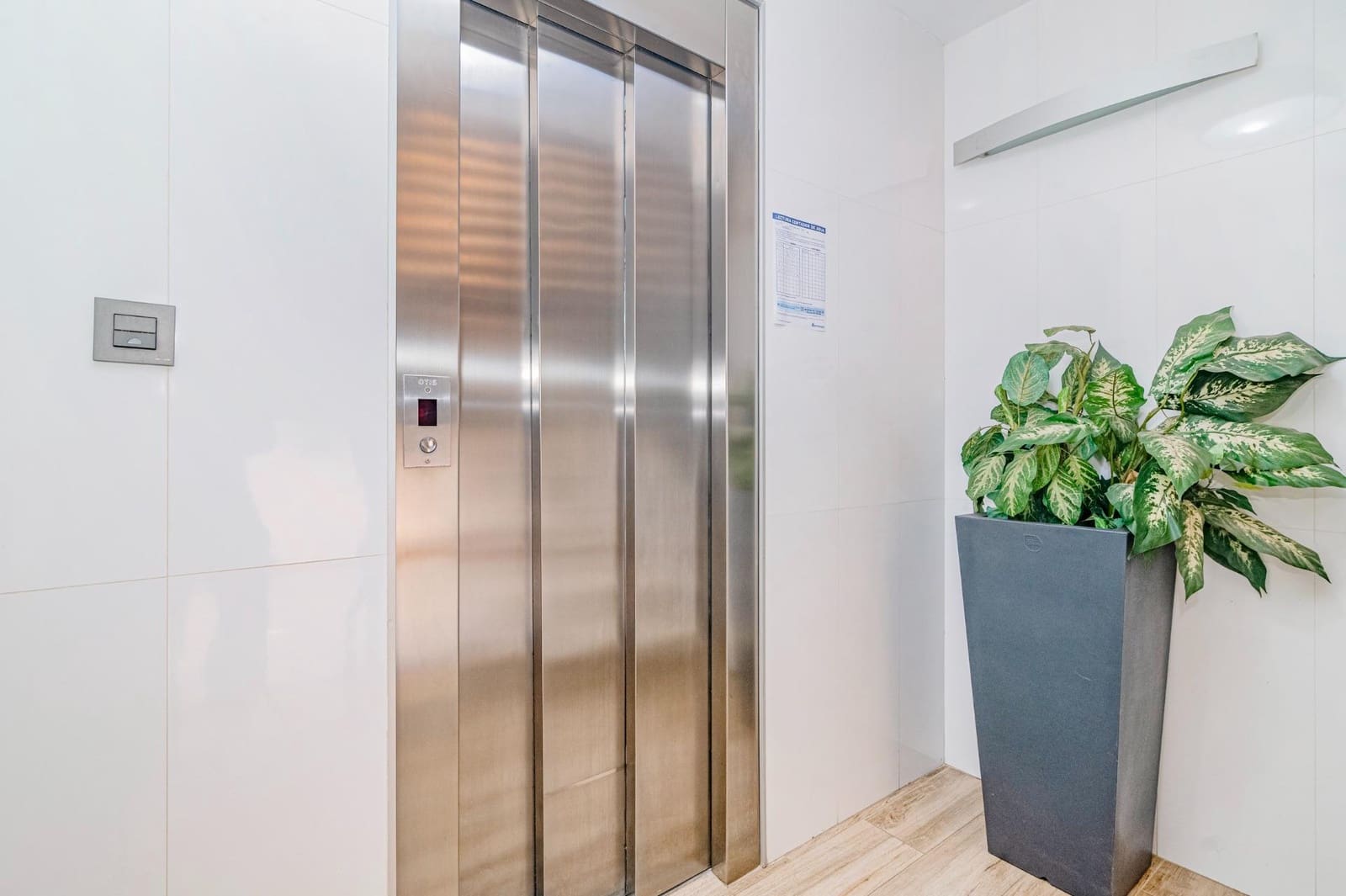 3 soveværelse Lejlighed til salg i Granada by - € 239.990 (Ref: 10014049)
