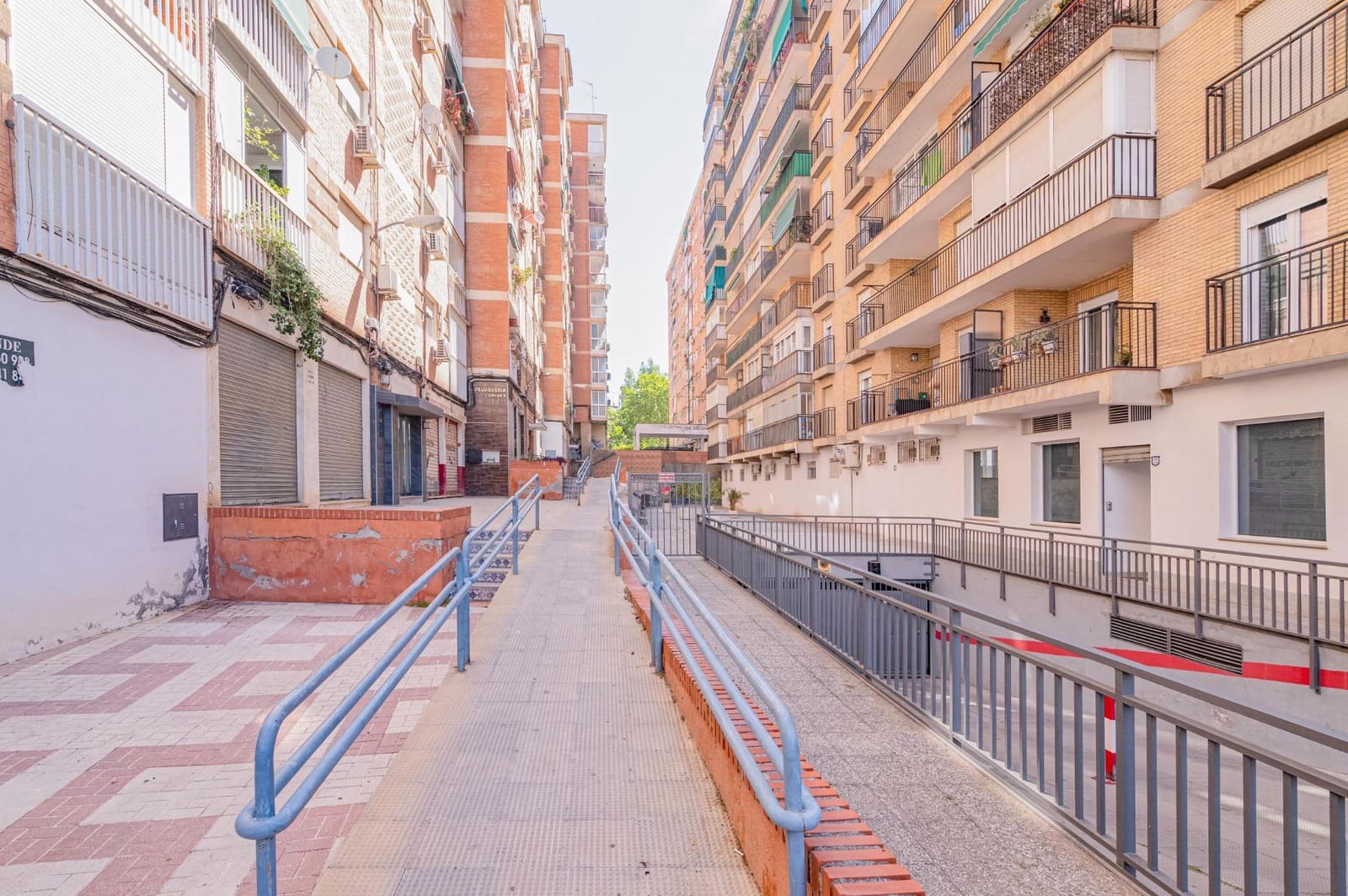 3 soveværelse Lejlighed til salg i Granada by - € 239.990 (Ref: 10014049)