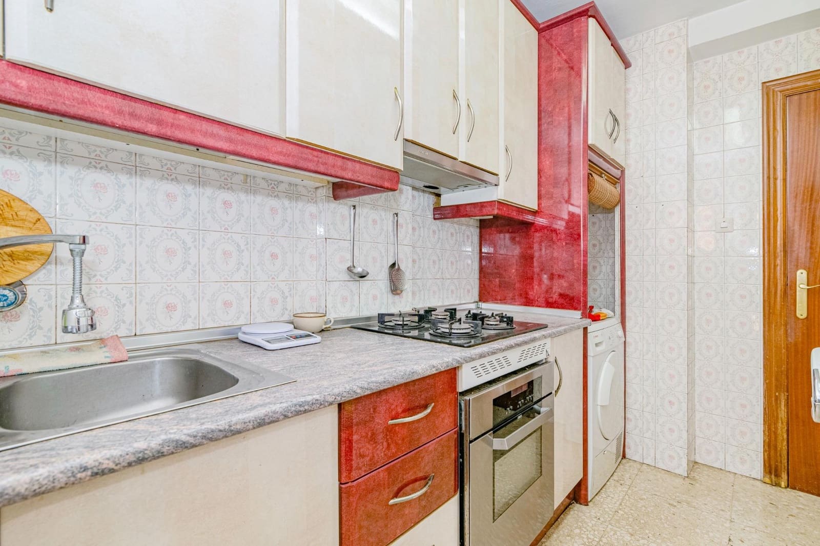 3 soveværelse Lejlighed til salg i Granada by - € 239.990 (Ref: 10014049)