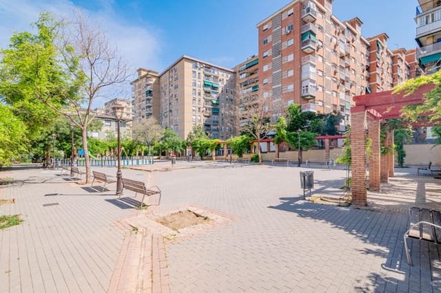 3 soveværelse Lejlighed til salg i Granada by - € 239.990 (Ref: 10014049)