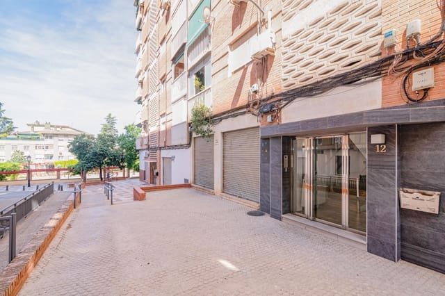 3 soveværelse Lejlighed til salg i Granada by - € 239.990 (Ref: 10014049)