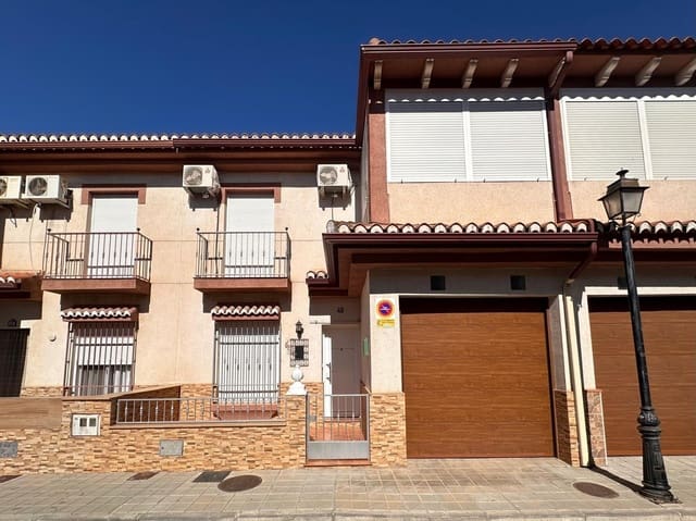 3 slaapkamer Rijtjeshuis te koop in Fuente Vaqueros met garage - € 165.000 (Ref: 10014050)