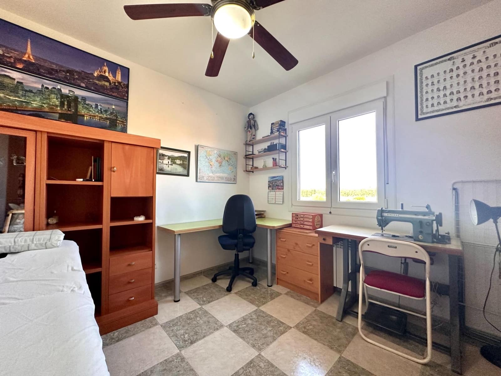 3 bedroom Terraced Villa for sale in Fuente Vaqueros with garage - € 165,000 (Ref: 10014050)