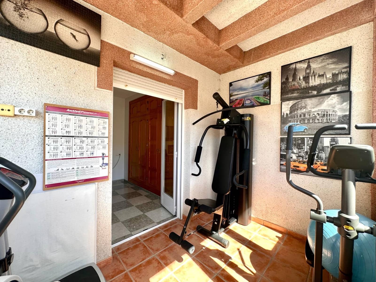 3 bedroom Terraced Villa for sale in Fuente Vaqueros with garage - € 165,000 (Ref: 10014050)