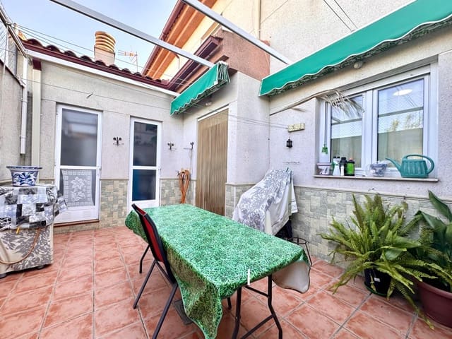 3 slaapkamer Rijtjeshuis te koop in Fuente Vaqueros met garage - € 165.000 (Ref: 10014050)