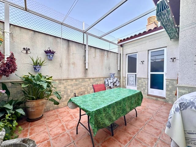 3 slaapkamer Rijtjeshuis te koop in Fuente Vaqueros met garage - € 165.000 (Ref: 10014050)
