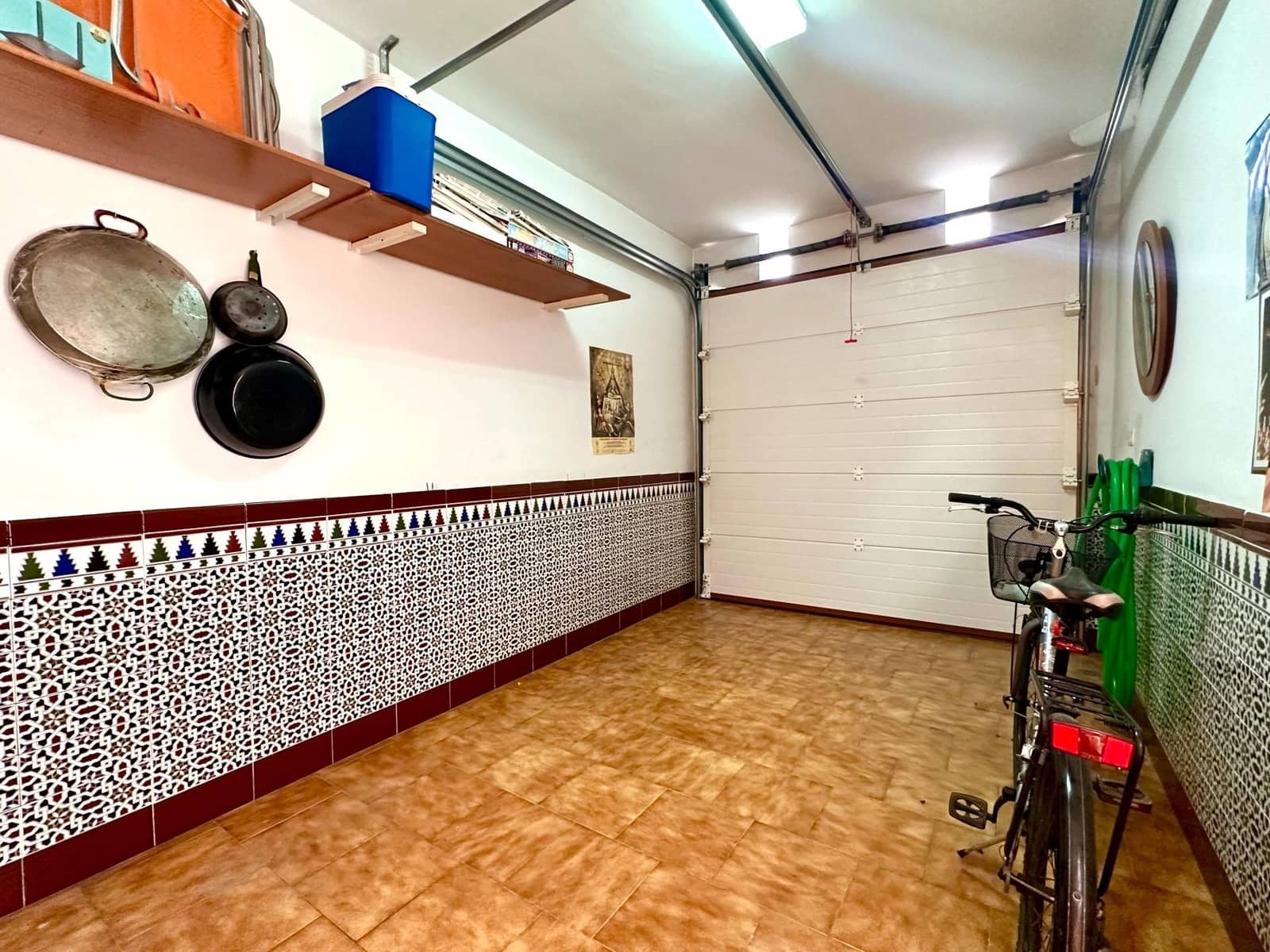 3 bedroom Terraced Villa for sale in Fuente Vaqueros with garage - € 165,000 (Ref: 10014050)