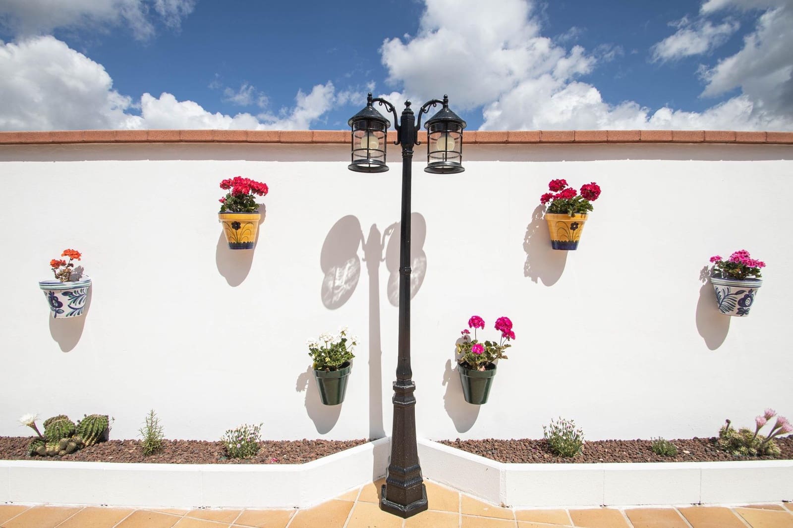 4 bedroom Villa for sale in Nivar with pool garage - € 349,000 (Ref: 10014051)