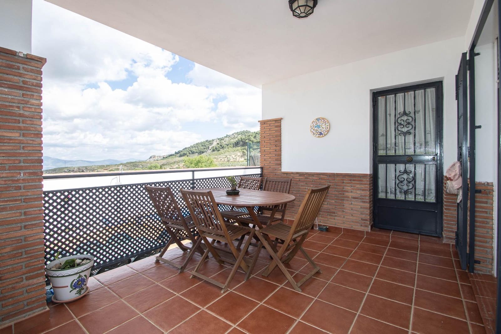 4 bedroom Villa for sale in Nivar with pool garage - € 349,000 (Ref: 10014051)