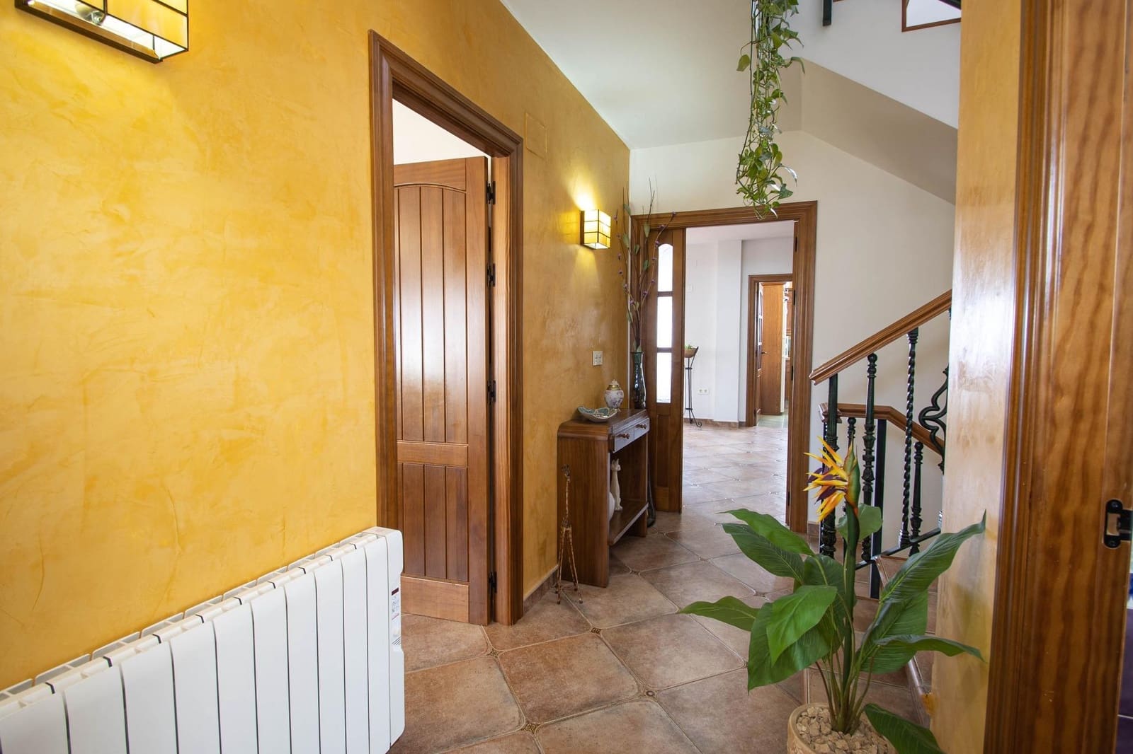 4 bedroom Villa for sale in Nivar with pool garage - € 349,000 (Ref: 10014051)