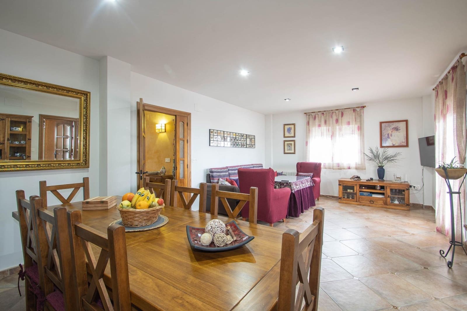 4 bedroom Villa for sale in Nivar with pool garage - € 349,000 (Ref: 10014051)