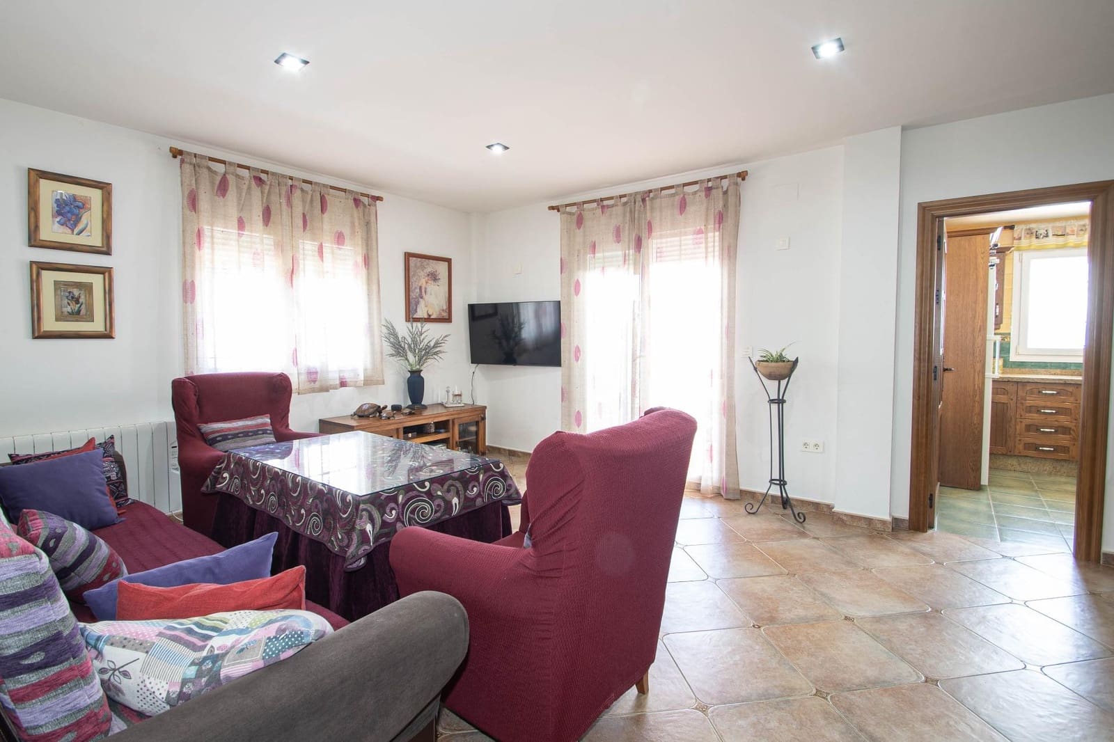 4 bedroom Villa for sale in Nivar with pool garage - € 349,000 (Ref: 10014051)