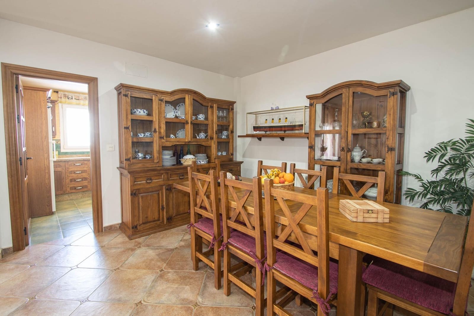 4 bedroom Villa for sale in Nivar with pool garage - € 349,000 (Ref: 10014051)