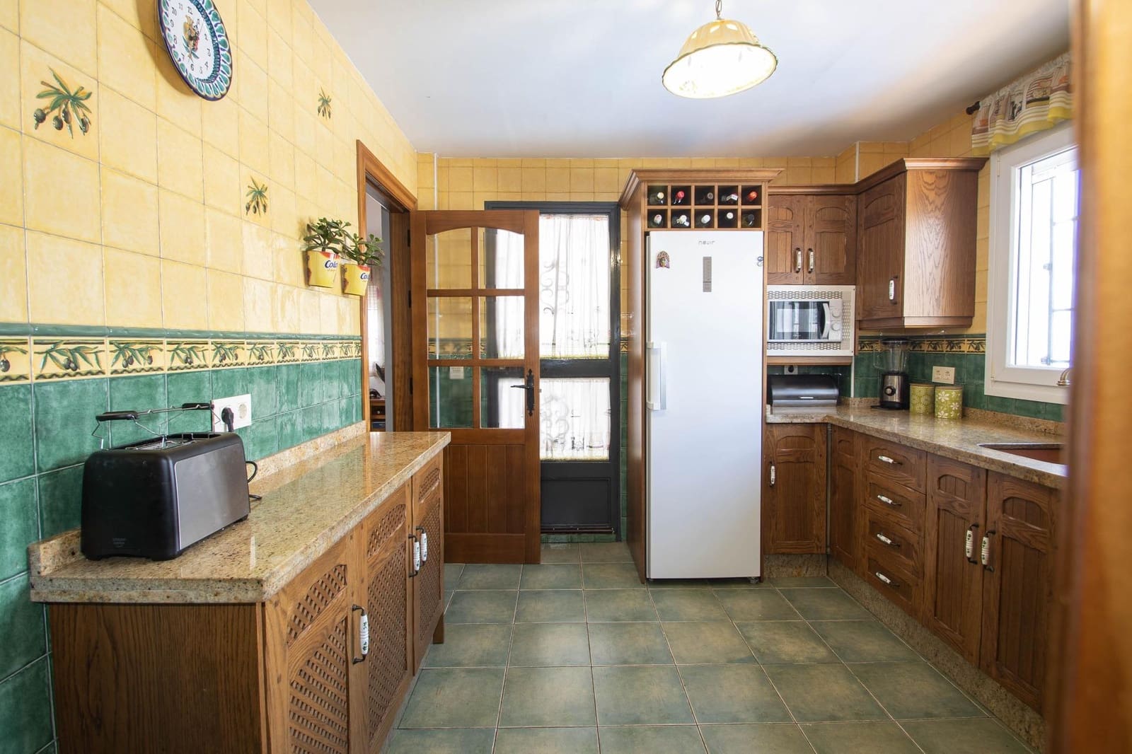 4 bedroom Villa for sale in Nivar with pool garage - € 349,000 (Ref: 10014051)