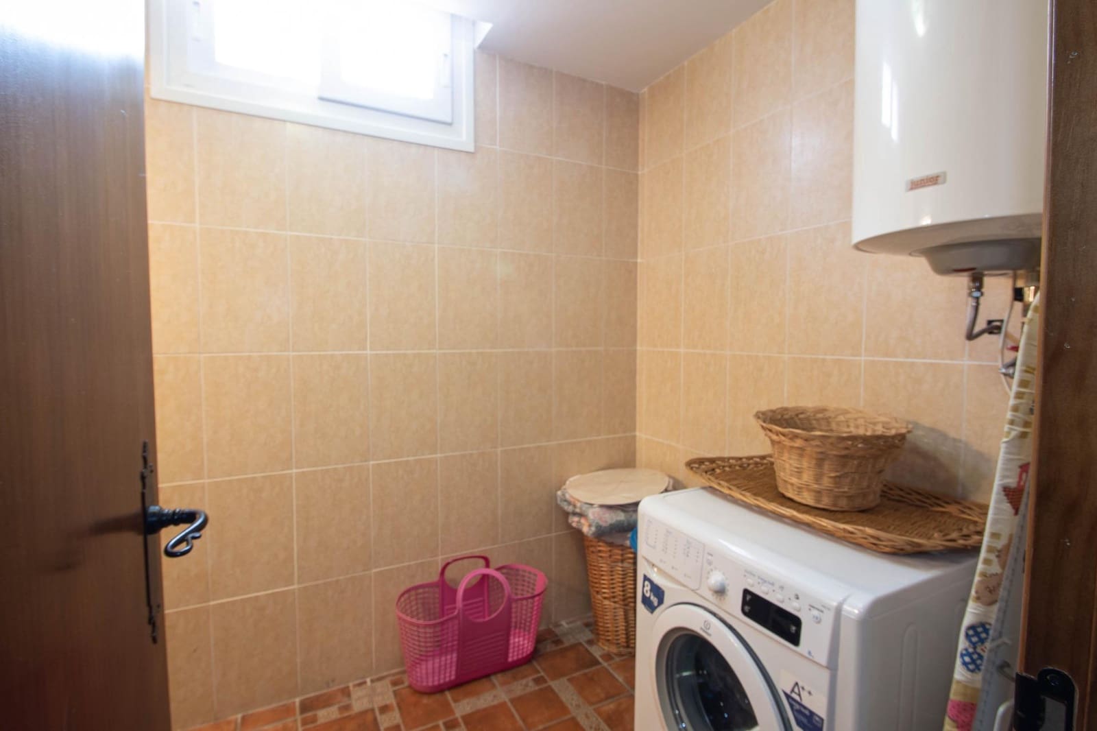4 bedroom Villa for sale in Nivar with pool garage - € 349,000 (Ref: 10014051)