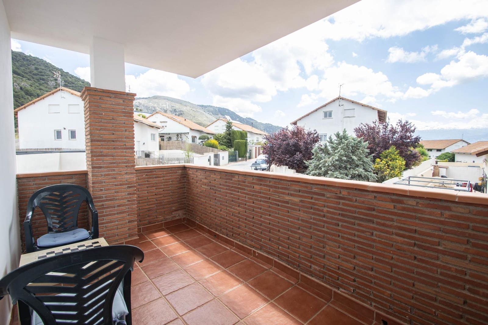 4 bedroom Villa for sale in Nivar with pool garage - € 349,000 (Ref: 10014051)