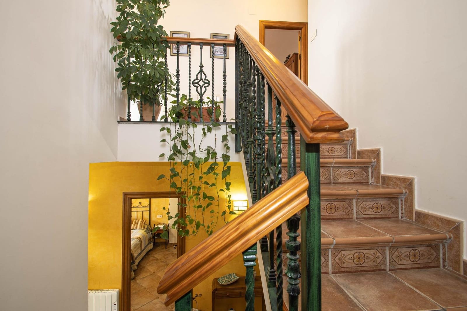 4 bedroom Villa for sale in Nivar with pool garage - € 349,000 (Ref: 10014051)