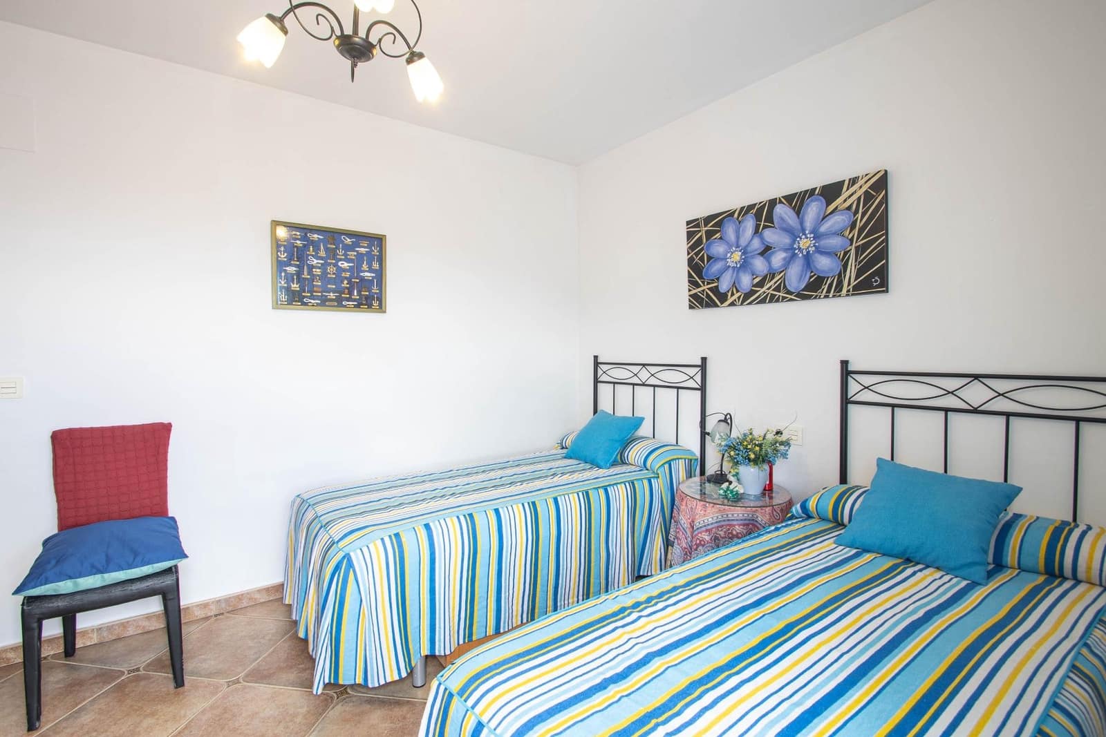 4 bedroom Villa for sale in Nivar with pool garage - € 349,000 (Ref: 10014051)
