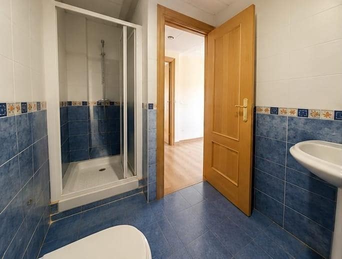 5 quarto Moradia Geminada para venda em Las Gabias com piscina garagem - 340 000 € (Ref: 10014054)