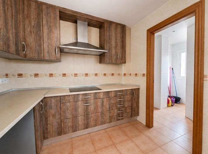 5 quarto Moradia Geminada para venda em Las Gabias com piscina garagem - 340 000 € (Ref: 10014054)