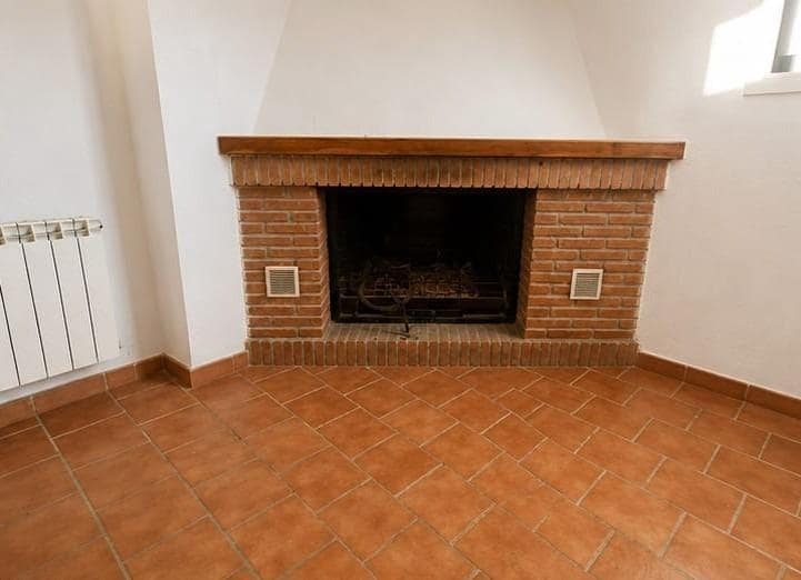 5 quarto Moradia Geminada para venda em Las Gabias com piscina garagem - 340 000 € (Ref: 10014054)
