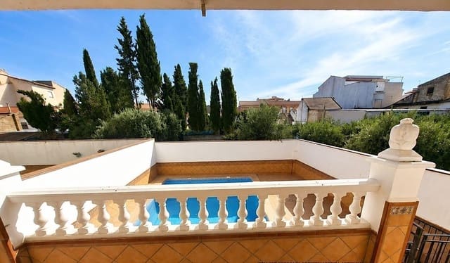 5 sypialnia Dom blizniak na sprzedaż w Las Gabias z basenem garażem - 340 000 € (Ref: 10014054)