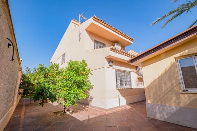 4 sovrum Villa till salu i Otura med garage - 394 900 € (Ref: 10014055)