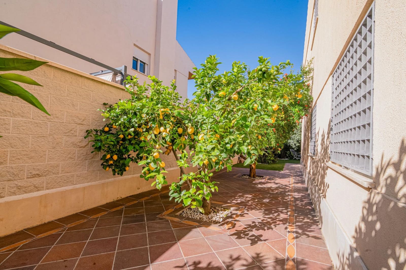 4 sovrum Villa till salu i Otura med garage - 394 900 € (Ref: 10014055)