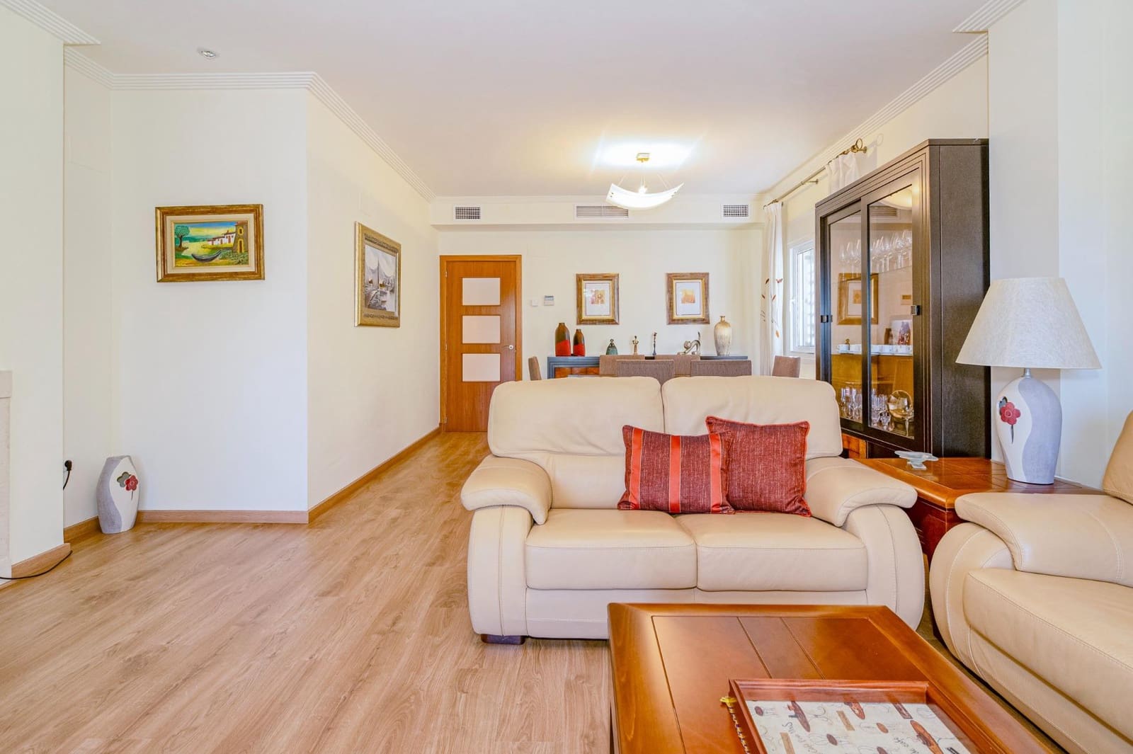 4 sovrum Villa till salu i Otura med garage - 394 900 € (Ref: 10014055)