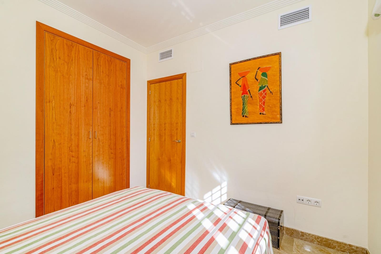 4 sovrum Villa till salu i Otura med garage - 394 900 € (Ref: 10014055)