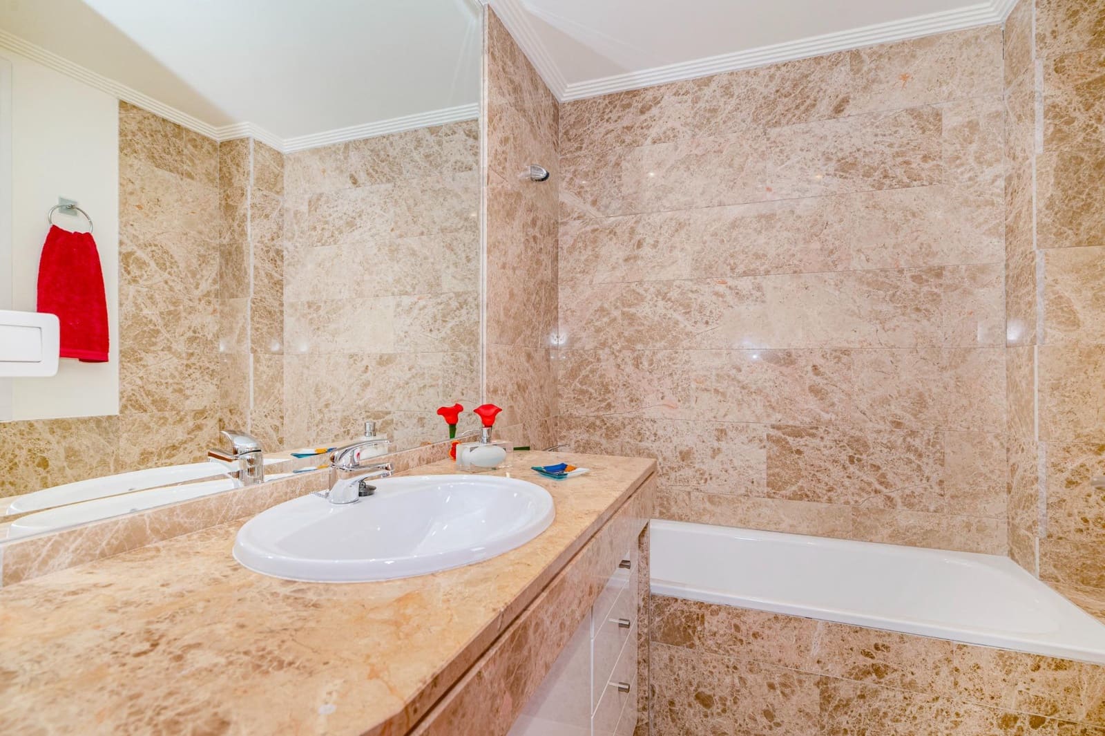 4 sovrum Villa till salu i Otura med garage - 394 900 € (Ref: 10014055)