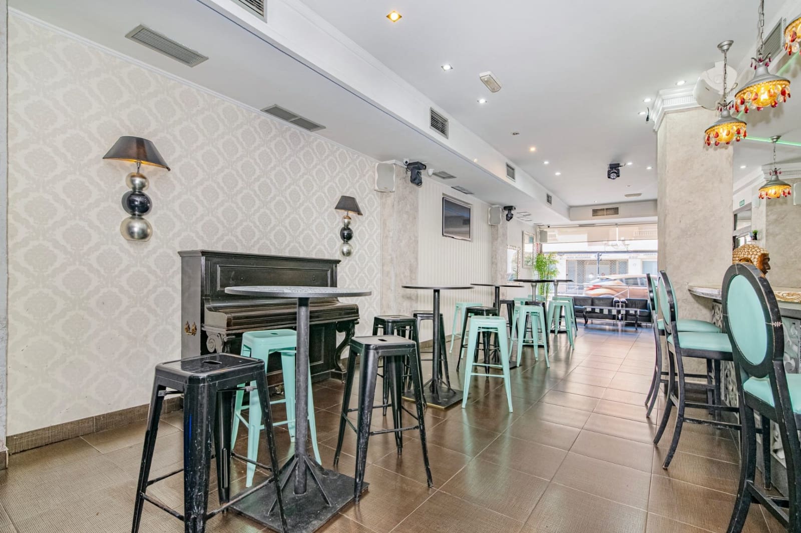 Commercial for sale in Maracena - € 249,000 (Ref: 10014056)