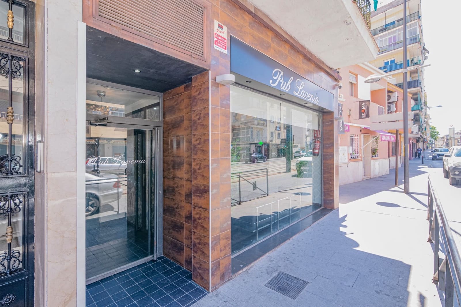 Commercial for sale in Maracena - € 249,000 (Ref: 10014056)