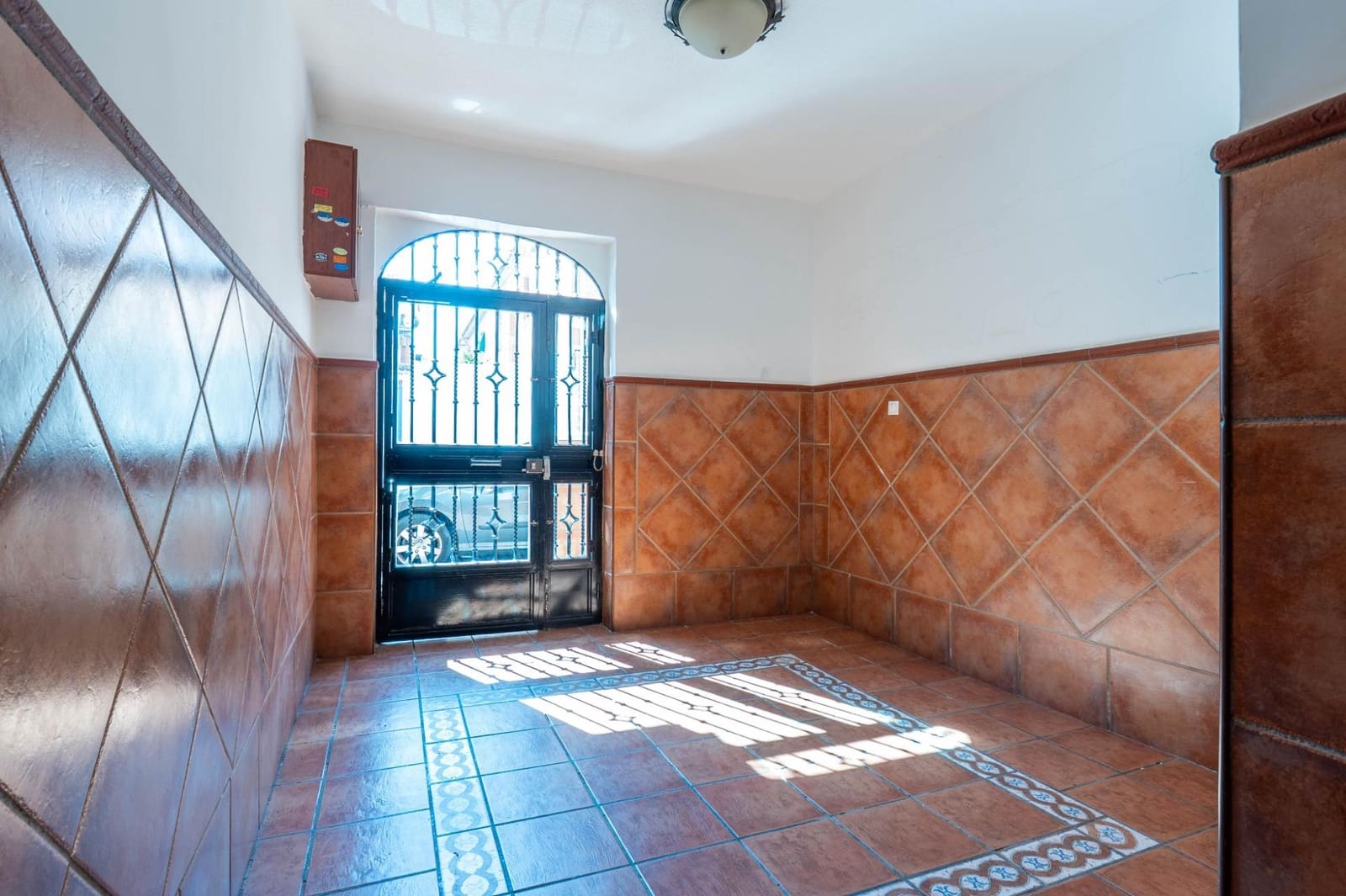 3 bedroom Flat for sale in Armilla - € 179,900 (Ref: 10014059)