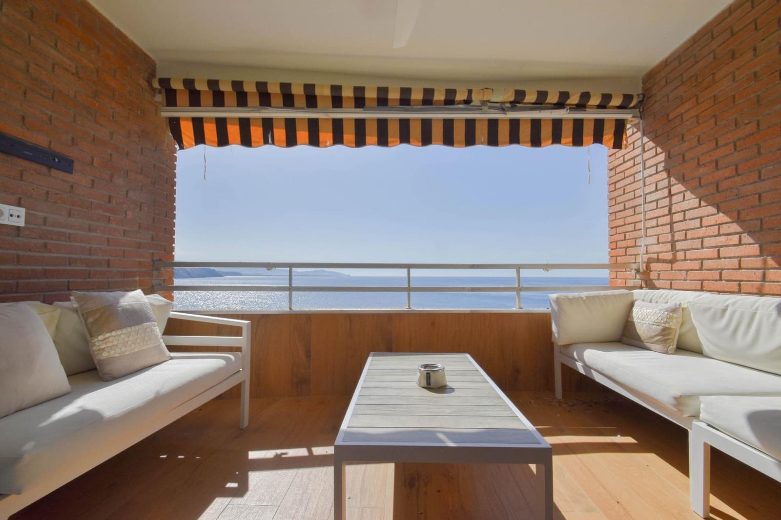 2 sovrum Lägenhet till salu i Almunecar med pool - 395 000 € (Ref: 10014060)