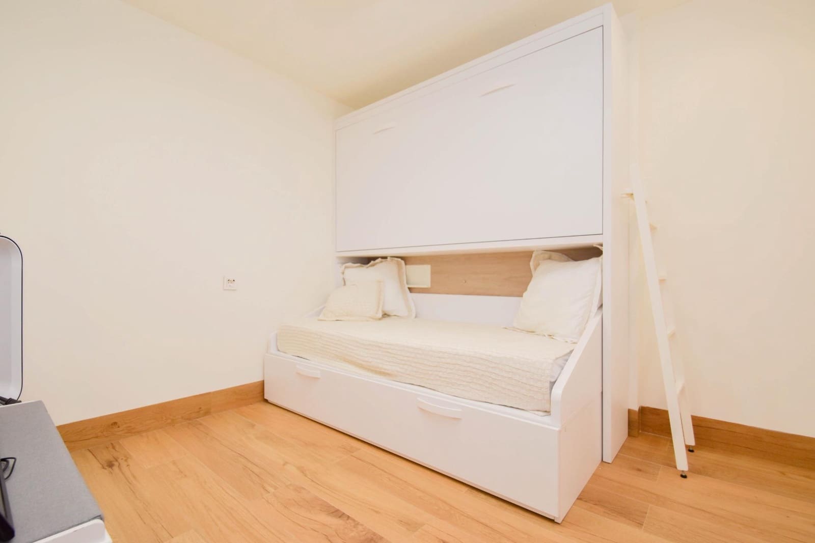 2 sovrum Lägenhet till salu i Almunecar med pool - 395 000 € (Ref: 10014060)
