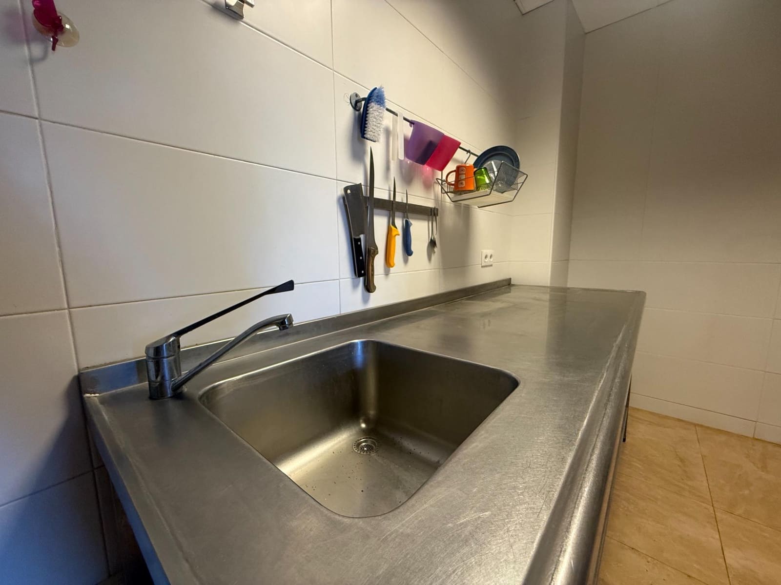 Kommersiell till salu i Granada stad - 85 000 € (Ref: 10014061)