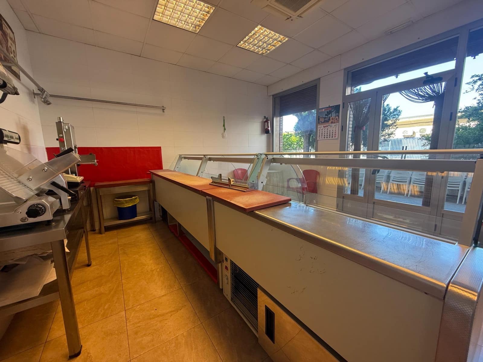 Kommersiell till salu i Granada stad - 85 000 € (Ref: 10014061)