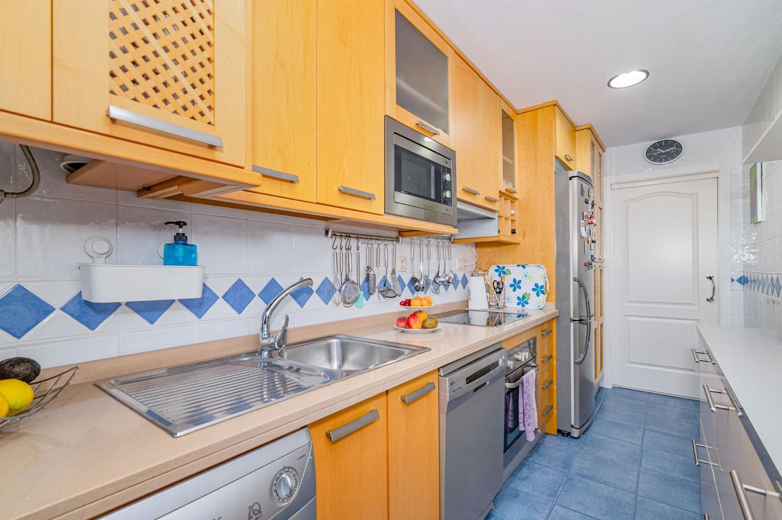2 bedroom Flat for sale in Motril with pool garage - € 292,000 (Ref: 10014062)