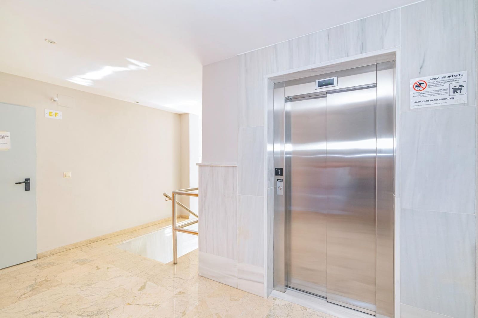 2 bedroom Flat for sale in Motril with pool garage - € 292,000 (Ref: 10014062)