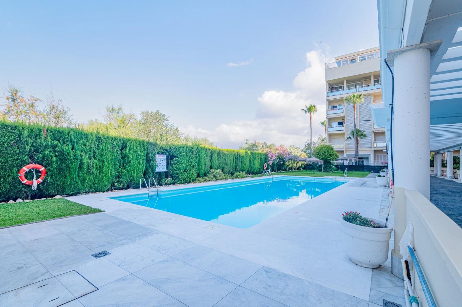 2 bedroom Flat for sale in Motril with pool garage - € 292,000 (Ref: 10014062)