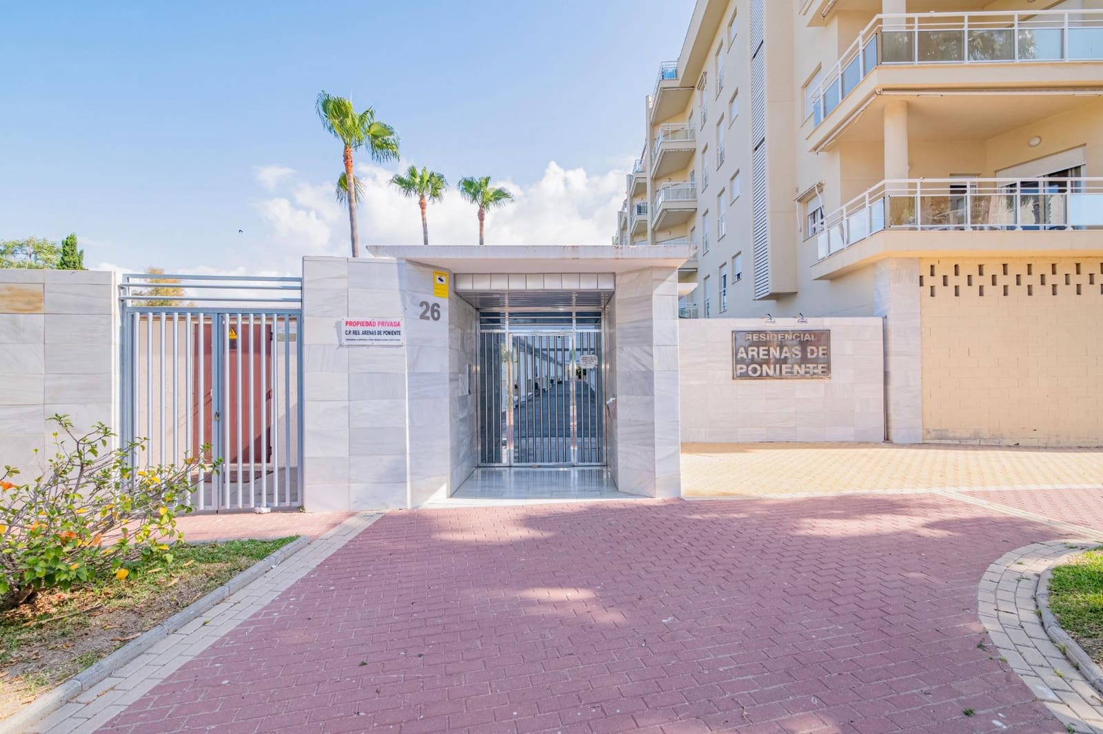 2 bedroom Flat for sale in Motril with pool garage - € 292,000 (Ref: 10014062)