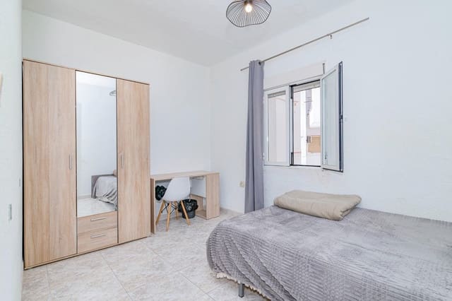 6 sovrum Lägenhet till salu i Centro, Granada stad - 495 000 € (Ref: 10014063)
