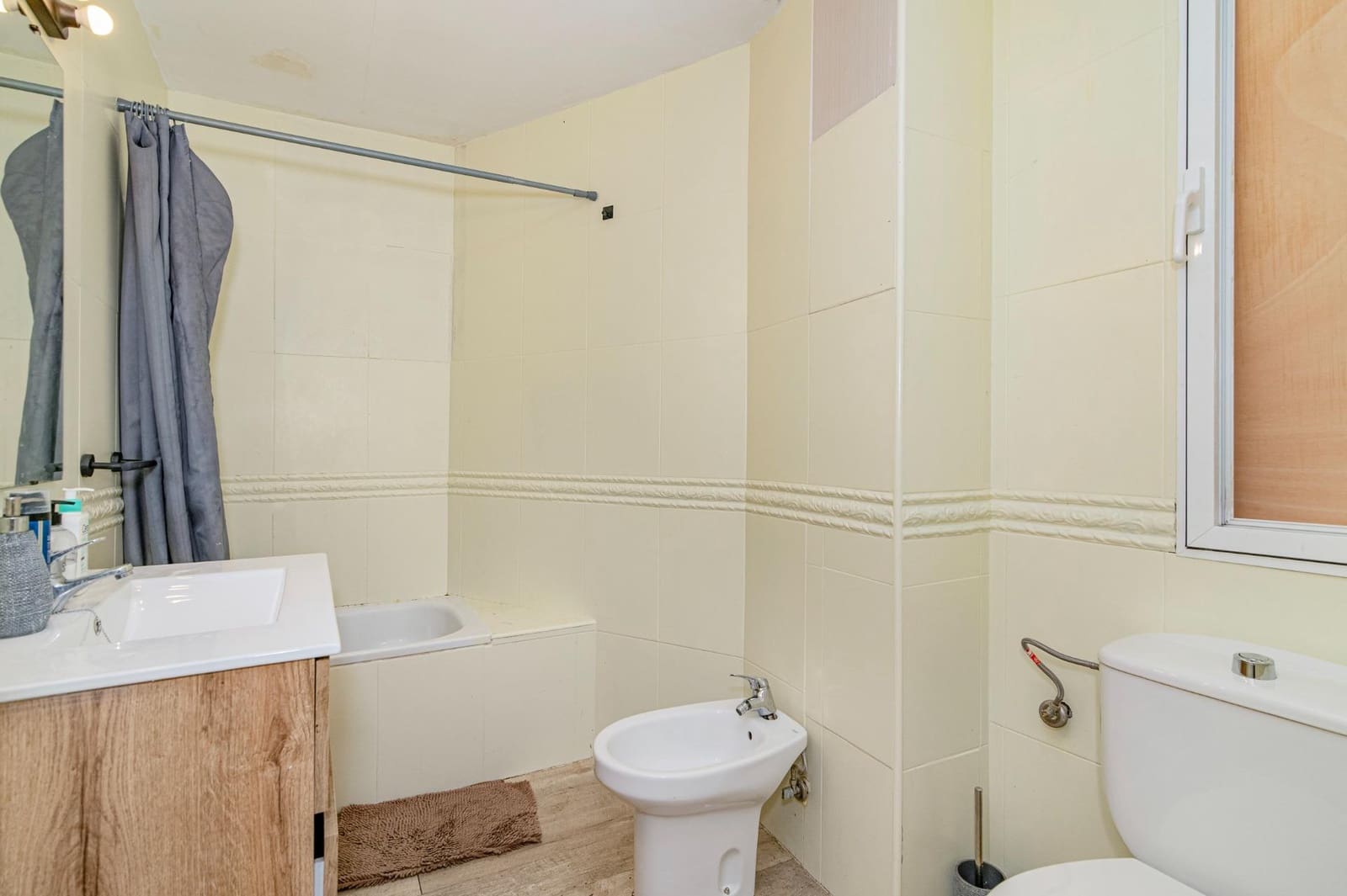 6 sovrum Lägenhet till salu i Granada stad - 495 000 € (Ref: 10014063)