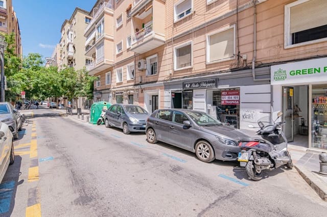 6 sovrum Lägenhet till salu i Centro, Granada stad - 495 000 € (Ref: 10014063)