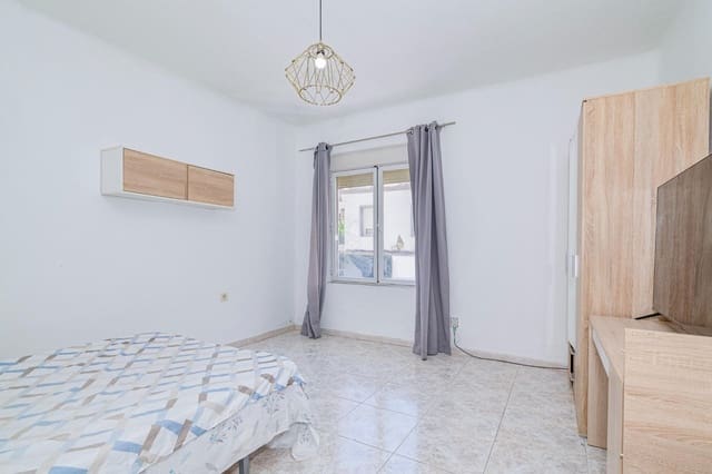 6 sovrum Lägenhet till salu i Centro, Granada stad - 495 000 € (Ref: 10014063)