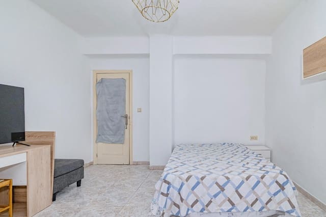 6 sovrum Lägenhet till salu i Centro, Granada stad - 495 000 € (Ref: 10014063)