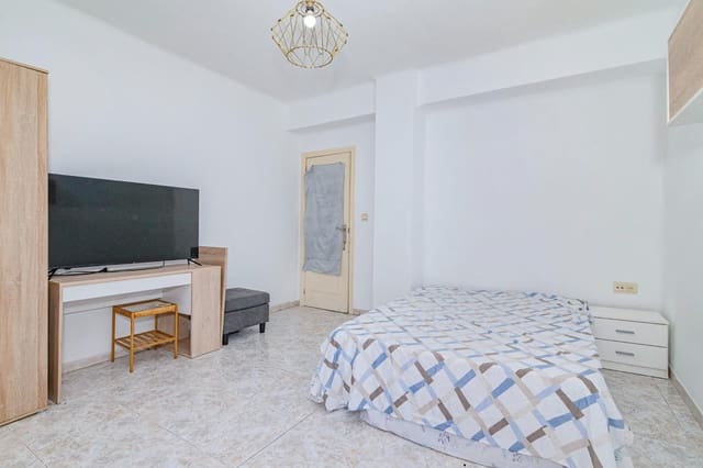 6 sovrum Lägenhet till salu i Centro, Granada stad - 495 000 € (Ref: 10014063)